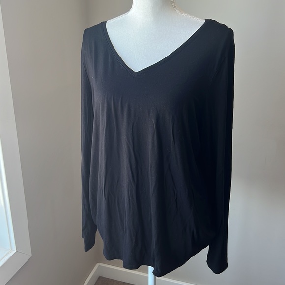 Reitmans Long Sleeve Top - Picture 3 of 10